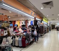 Lucky Plaza (D9), Shop House #626960231